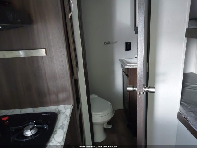 Keystone Rv Springdale 2020 4YDT18015LW103186 Image 10