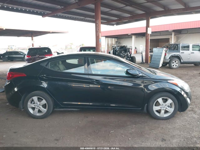 Продаж на аукціоні авто 2013 Hyundai Elantra Gls, vin: KMHDH4AE2DU946493, номер лоту: 45685010