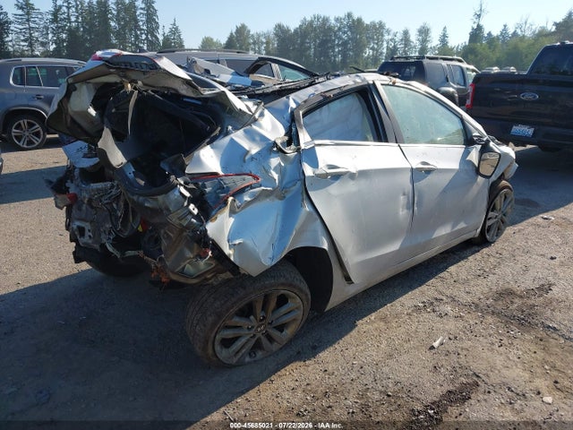 Продаж на аукціоні авто 2016 Hyundai Elantra Gt, vin: KMHD35LH7GU321426, номер лоту: 45685021