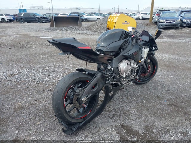 Yamaha YZFR1 2015 JYARN39E9FA000473 Image 4