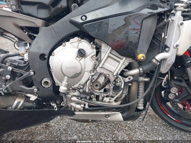 Yamaha YZFR1 2015 JYARN39E9FA000473 Image 8