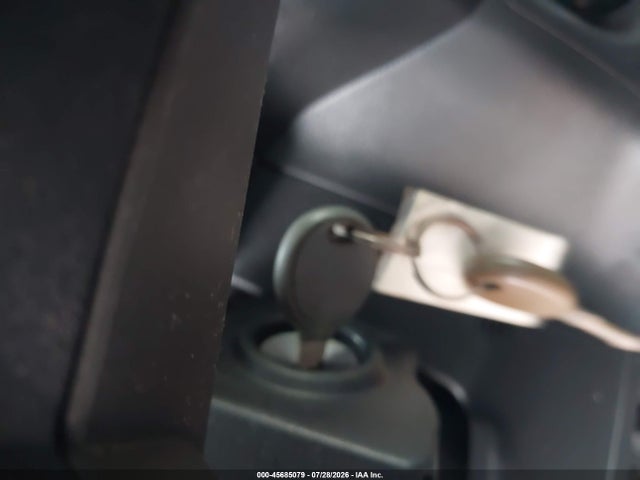 1C4BJWDG6FL518041 Jeep Wrangler Unlimited Sport