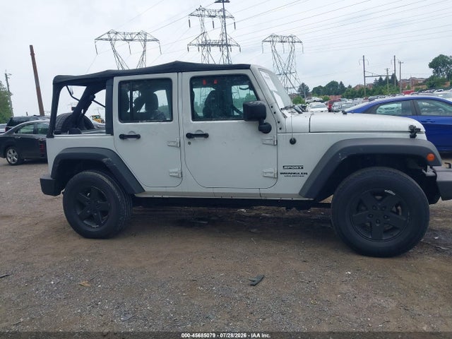 1C4BJWDG6FL518041 Jeep Wrangler Unlimited Sport
