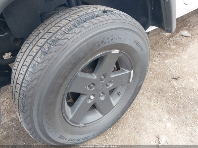 1C4BJWDG6FL518041 Jeep Wrangler Unlimited Sport
