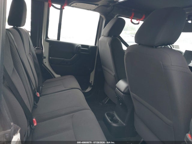 1C4BJWDG6FL518041 Jeep Wrangler Unlimited Sport