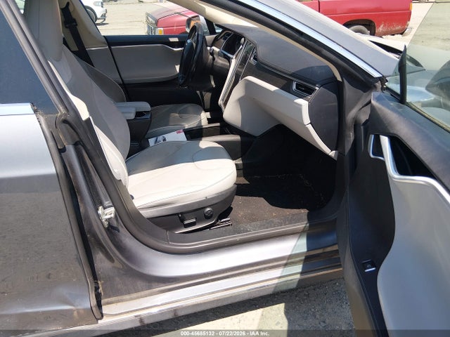 Tesla Model S P85 2014 5YJSA1H15EFP32710 Image 5