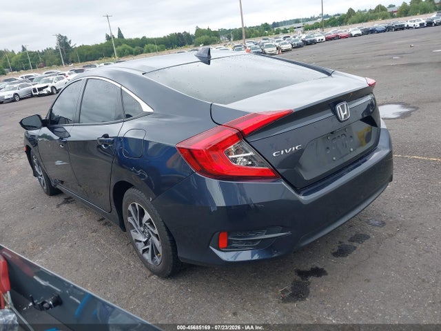 Honda CIVIC EX 2018 2HGFC2F78JH588861 Image 3
