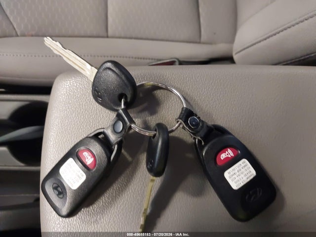 Продажа на аукционе авто 2020 Hyundai Elantra Se, vin: 5NPD74LF7LH616256, номер лота: 45685183