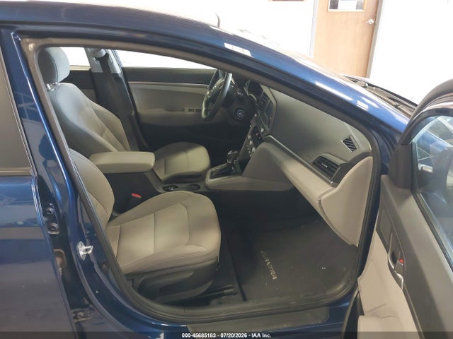 Продажа на аукционе авто 2020 Hyundai Elantra Se, vin: 5NPD74LF7LH616256, номер лота: 45685183