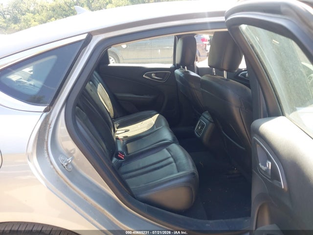 45685231 :رقم المزاد ، 1C3CCCCB4FN530121 vin ، 2015 Chrysler 200 C مزاد بيع