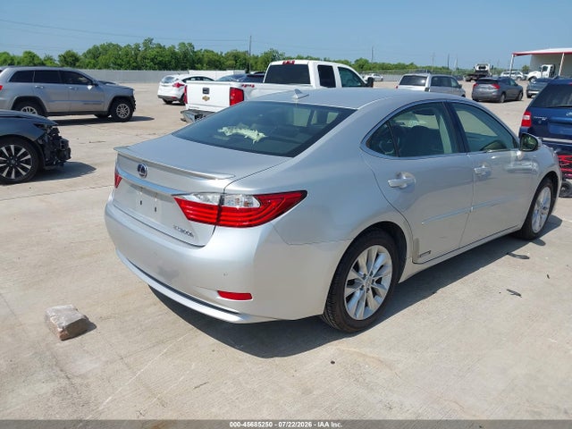45685250 :رقم المزاد ، JTHBW1GG7D2028368 vin ، 2013 Lexus Es 300h مزاد بيع