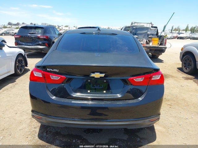 1G1ZC5ST2HF252062 Chevrolet Malibu 1fl