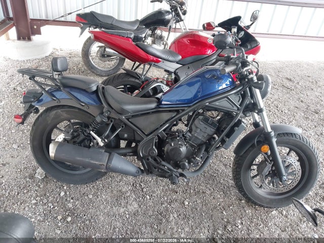 2021 Honda Cmx300 მანქანა იყიდება აუქციონზე, vin: MLHNC5304M5401014, აუქციონის ნომერი: 45685258