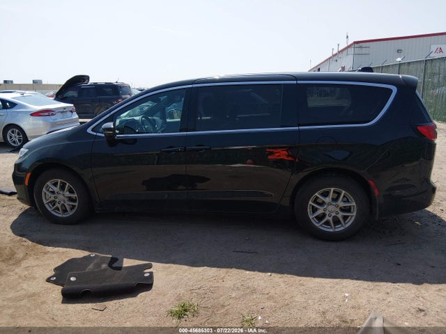 2026 Chrysler Pacifica Select მანქანა იყიდება აუქციონზე, vin: 2C4RC1BG7TR201712, აუქციონის ნომერი: 45685303