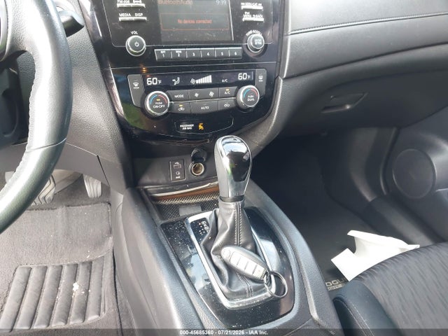Nissan ROGUE SV 2017 5N1AT2MT6HC833304 Image 11
