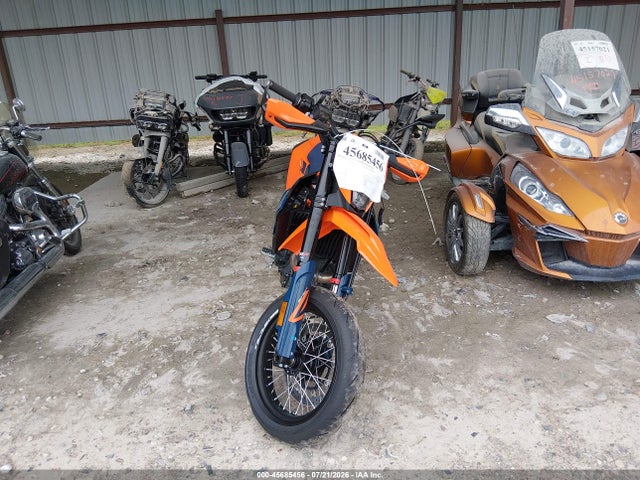 Auction sale of the 2026 Ktm 690 Smc (canada), vin: VBKLSX407TM786255, lot number: 45685456