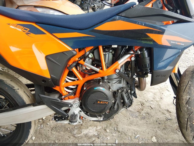 Auction sale of the 2026 Ktm 690 Smc (canada), vin: VBKLSX407TM786255, lot number: 45685456
