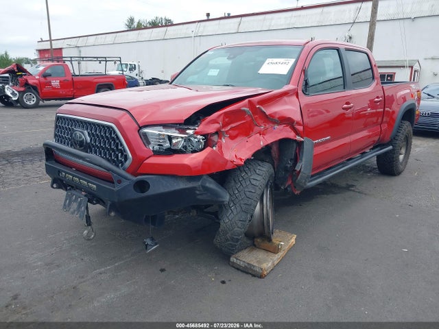 45685492 :رقم المزاد ، 3TMDZ5BN0JM041952 vin ، 2018 Toyota Tacoma Trd Off Road مزاد بيع