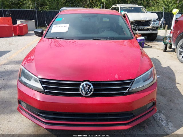 45685538 :رقم المزاد ، 3VWB17AJ9GM272363 vin ، 2016 Volkswagen Jetta 1.8t Sport مزاد بيع