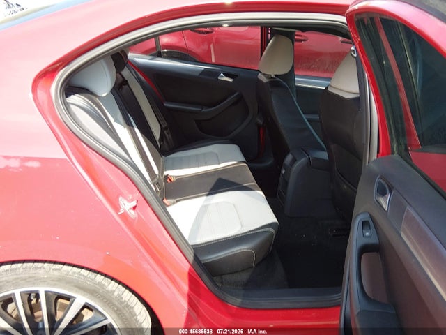 45685538 :رقم المزاد ، 3VWB17AJ9GM272363 vin ، 2016 Volkswagen Jetta 1.8t Sport مزاد بيع