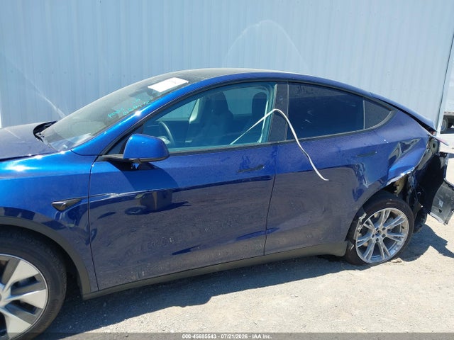Продаж на аукціоні авто 2023 Tesla Model Y Awd/long Range Dual Motor All-wheel Drive, vin: 7SAYGDEE3PF854344, номер лоту: 45685543