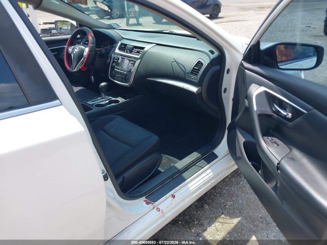 Продажа на аукционе авто 2017 Nissan Altima 2.5 S, vin: 1N4AL3AP0HC208131, номер лота: 45685583