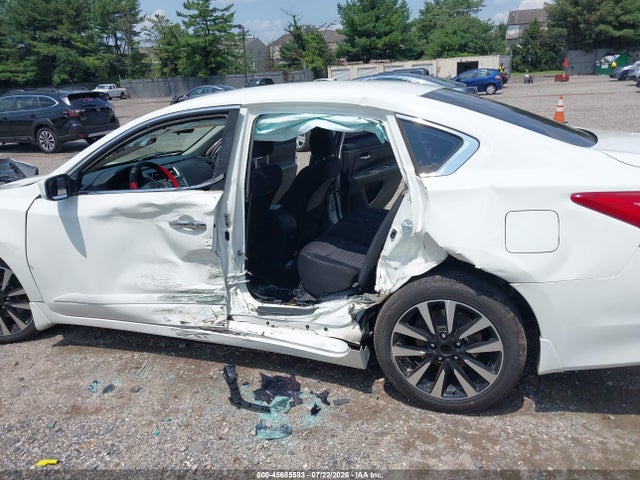 Продажа на аукционе авто 2017 Nissan Altima 2.5 S, vin: 1N4AL3AP0HC208131, номер лота: 45685583