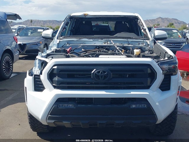 3TMLB5JN8TM225136 Toyota Tacoma Sr5