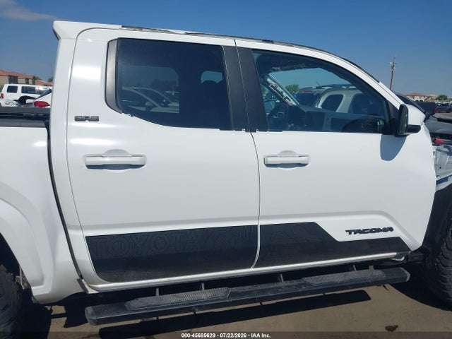 3TMLB5JN8TM225136 Toyota Tacoma Sr5