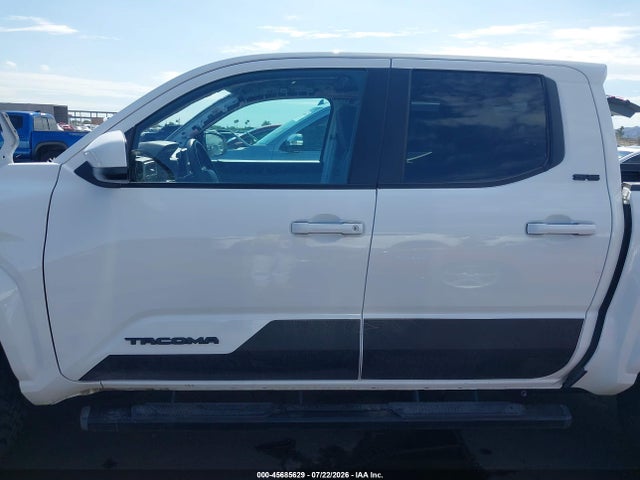 3TMLB5JN8TM225136 Toyota Tacoma Sr5