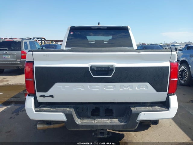 3TMLB5JN8TM225136 Toyota Tacoma Sr5
