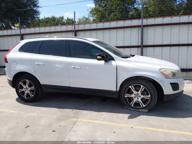 Auction sale of the 2013 Volvo Xc60 T6, vin: YV4902DZ8D2376934, lot number: 45685666