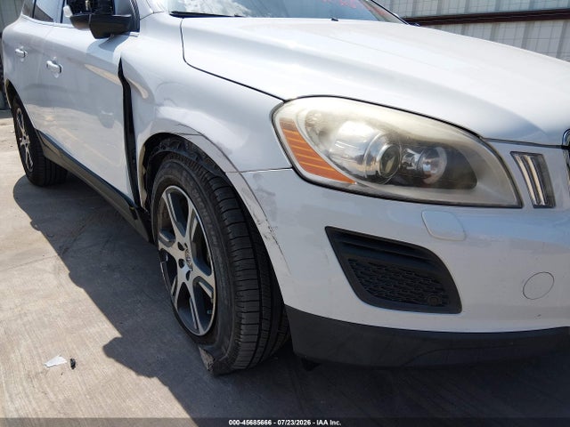 Auction sale of the 2013 Volvo Xc60 T6, vin: YV4902DZ8D2376934, lot number: 45685666