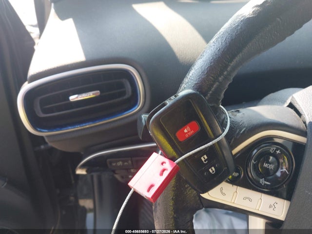Toyota Prius Three Touring 2016 JTDKARFU5G3020273 Image 11