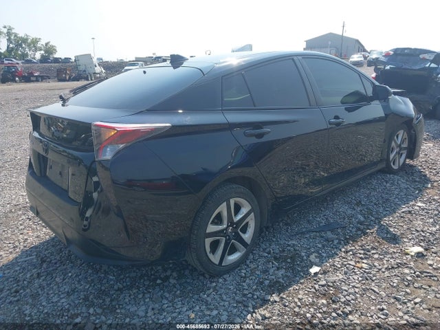 Toyota Prius Three Touring 2016 JTDKARFU5G3020273 Image 4