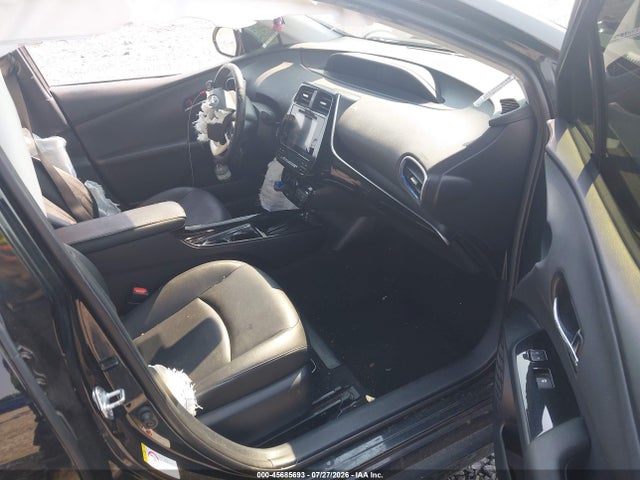 Toyota Prius Three Touring 2016 JTDKARFU5G3020273 Image 5