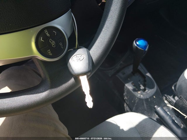 Toyota Prius C One 2015 JTDKDTB34F1102068 Image 11