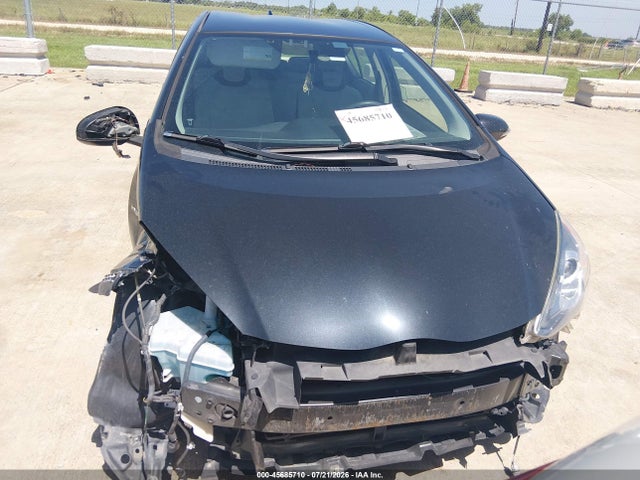 Toyota Prius C One 2015 JTDKDTB34F1102068 Image 12