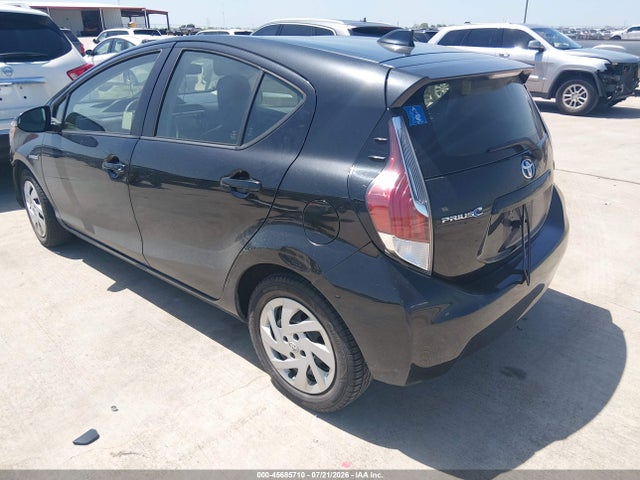 Toyota Prius C One 2015 JTDKDTB34F1102068 Image 3