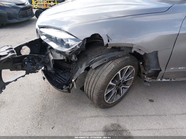 45685735 :رقم المزاد ، 5UXKR6C56J0U14604 vin ، 2018 Bmw X5 Xdrive50i مزاد بيع