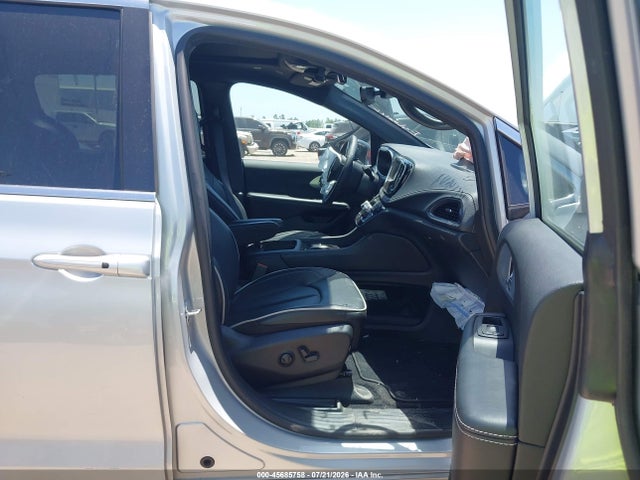 45685758 :رقم المزاد ، 2C4RC1GGXTR216777 vin ، 2026 Chrysler Pacifica Limited مزاد بيع