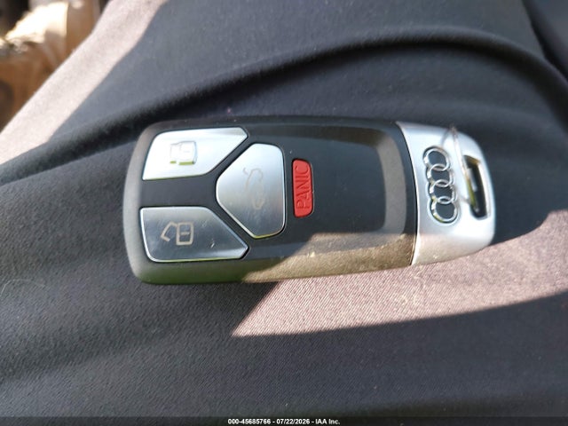 2018 Audi Q5 2.0t Premium/2.0t Tech Premium მანქანა იყიდება აუქციონზე, vin: WA1BNAFY2J2055837, აუქციონის ნომერი: 45685766
