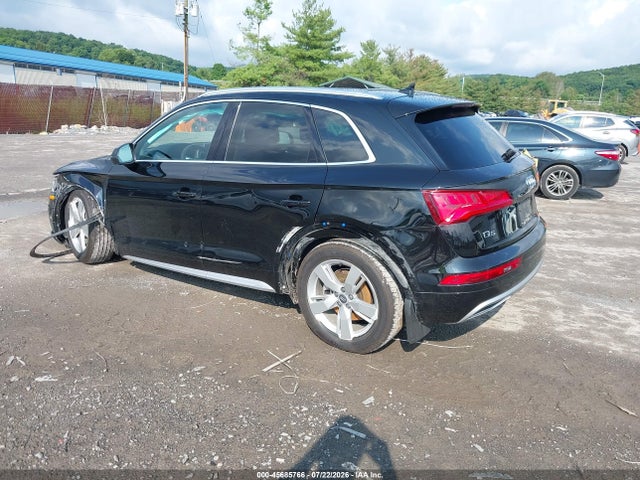 2018 Audi Q5 2.0t Premium/2.0t Tech Premium მანქანა იყიდება აუქციონზე, vin: WA1BNAFY2J2055837, აუქციონის ნომერი: 45685766