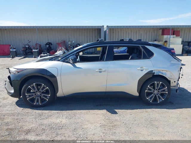45685831 :رقم المزاد ، JTMAAAAAXSA065871 vin ، 2025 Toyota Bz4x Limited مزاد بيع