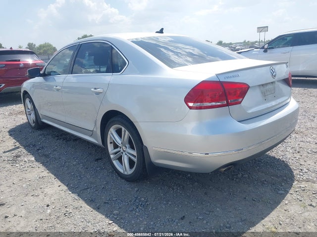 Продажа на аукционе авто 2013 Volkswagen Passat 2.0l Tdi Sel Premium, vin: 1VWCN7A32DC137359, номер лота: 45685842