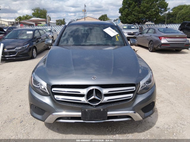 45685857 :رقم المزاد ، WDC0G4JB7JV103983 vin ، 2018 Mercedes-benz Glc 300 مزاد بيع