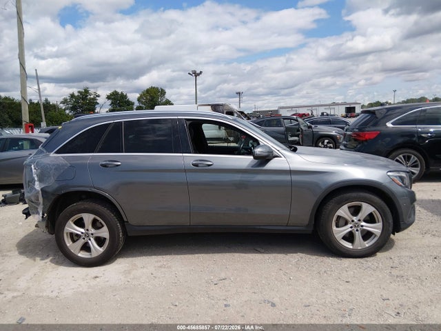 45685857 :رقم المزاد ، WDC0G4JB7JV103983 vin ، 2018 Mercedes-benz Glc 300 مزاد بيع