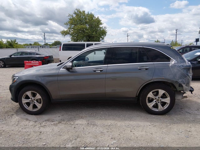 45685857 :رقم المزاد ، WDC0G4JB7JV103983 vin ، 2018 Mercedes-benz Glc 300 مزاد بيع