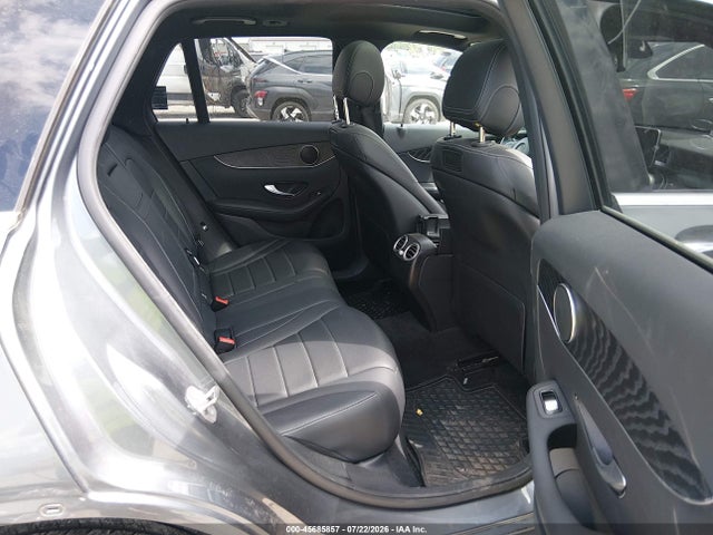 45685857 :رقم المزاد ، WDC0G4JB7JV103983 vin ، 2018 Mercedes-benz Glc 300 مزاد بيع