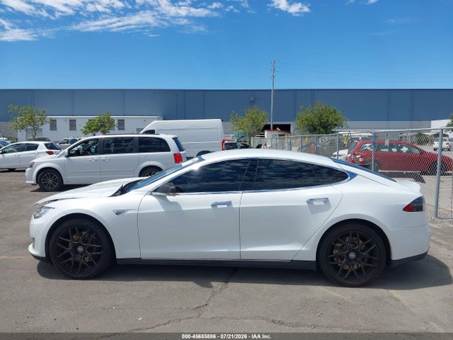 45685886 :رقم المزاد ، 5YJSA1CNXCFP02948 vin ، 2012 Tesla Model S Signature مزاد بيع